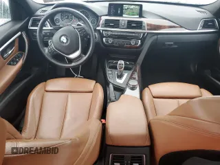 2017 BMW 3 Series 330i xDrive z VIN WBA8D9G36HNU66250, wystawiony jako Copart lot #60902585 z przebiegiem 104 030 mil mil oraz Szkoda całkowita • Salvage title. Historia ofert i sprzedaży dostępna na DreamBid. Obrazek 8.