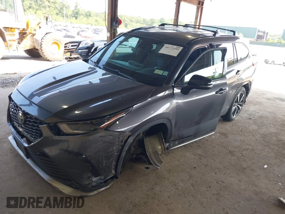 2021 Toyota Highlander XSE with VIN 5TDLZRBH6MS082409, listed as a IAAI auction lot 40172495 with 29,328 mi miles and . Bid and sale history available at DreamBid. Image 18.