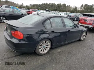 2011 BMW 3 Series 328i xDrive with VIN WBAPK5C53BA662260, listed as a Copart auction lot 45504515 with 132,601 mi miles and Salvage Title. Bid and sale history available at carsss.com. Image 3.