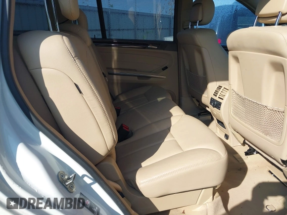 2008 Mercedes-Benz GL-Class 5.5L with VIN 4JGBF86E08A349444, listed as a IAAI auction lot 40992114 with 93,553 mi miles. Bid and sale history available at carsss.com. Image 8.