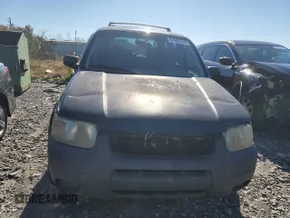 2004 Ford Escape XLS with VIN 1FMYU02184DA07091, listed as a Copart auction lot 84685754 with 212,257 mi miles and Salvage Title. Bid and sale history available at DreamBid. Image 5.
