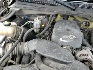 2001 Chevrolet Silverado 2500HD LS with VIN 1GCHK24U21Z267403, listed as a Copart auction lot 86206294 with 233,306 mi miles and Clean title. Bid and sale history available at DreamBid. Image 13.