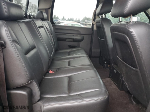 2014 Chevrolet Silverado 2500HD LT with VIN 1GC1KXC82EF137809, listed as a Copart auction lot 82433534 with 71,849 mi miles and Salvage Title. Bid and sale history available at carsss.com. Image 10.