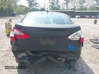 2017 Ford Fiesta S с VIN 3FADP4AJ3HM126220, выставлен на аукционе IAAI как лот 42045719 с пробегом 108 000 миль миль и . История ставок и продаж доступна на DreamBid. Изображение 17.