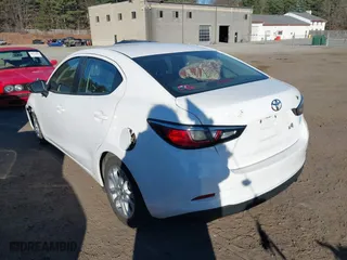 2018 Toyota Yaris iA with VIN 3MYDLBYV1JY330016, listed as a IAAI auction lot 40892299 with 87,813 mi miles. Bid and sale history available at carsss.com. Image 13.