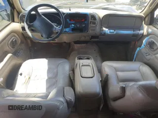 1997 GMC Suburban with VIN 3GKFK16R4VG518331, listed as a Copart auction lot 56241425 with 265,201 mi miles and Non repairable. Bid and sale history available at DreamBid. Image 8.