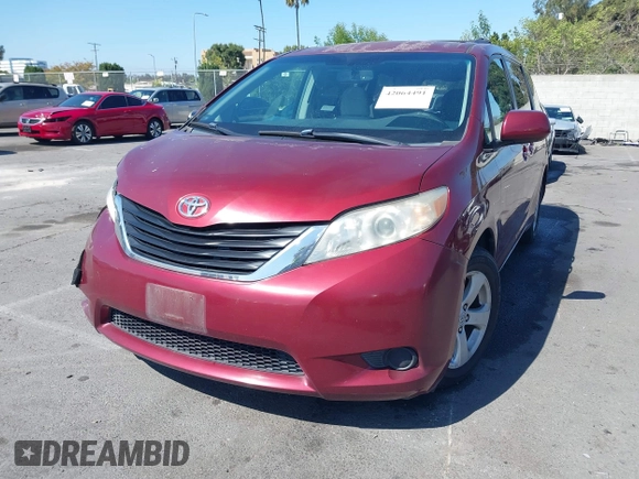 2012 Toyota Sienna LE AAS with VIN 5TDKK3DC6CS234136, listed as a IAAI auction lot 42064491 with 103,925 mi miles. Bid and sale history available at carsss.com. Image 17.
