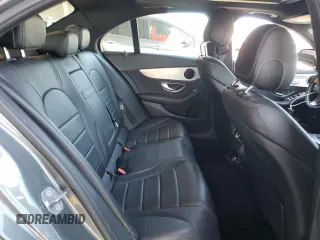 2018 Mercedes-Benz C 300 z VIN 55SWF4JB1JU267830, wystawiony jako Copart lot #57092825 z przebiegiem 121 097 mil mil oraz Szkoda całkowita • Salvage title. Historia ofert i sprzedaży dostępna na DreamBid. Obrazek 10.