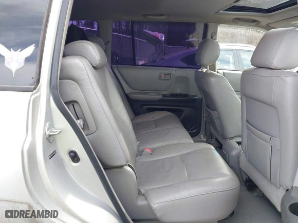 2004 Toyota Highlander with VIN JTEDP21A740010073, listed as a IAAI auction lot 41708185 with 265,837 mi miles. Bid and sale history available at carsss.com. Image 8.