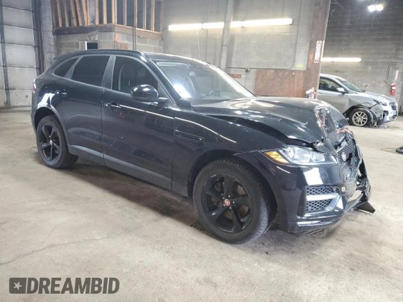 2017 Jaguar F-Pace 35t Premium with VIN SADCJ2BV4HA489317, listed as a Copart auction lot 54831305 with 61,402 mi miles and Salvage Title. Bid and sale history available at DreamBid. Image 4.