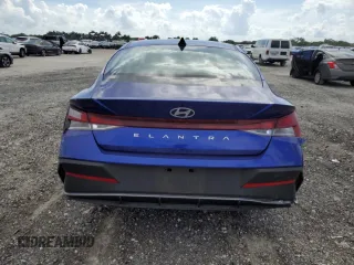 2024 Hyundai Elantra SE with VIN KMHLL4DG8RU803224, listed as a Copart auction lot 61281185 with 11,697 mi miles and Non repairable. Bid and sale history available at DreamBid. Image 6.