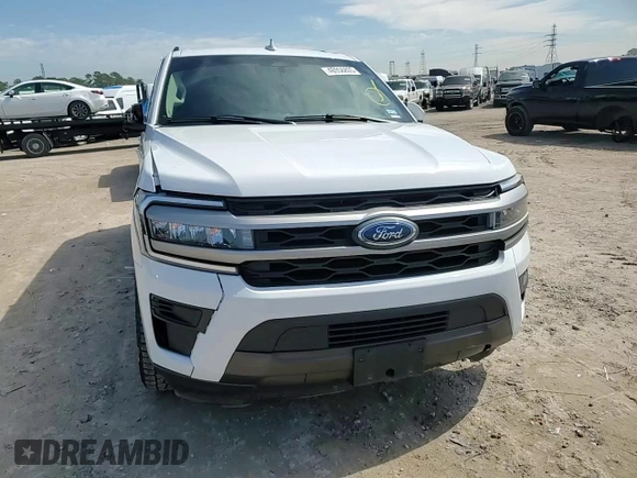 2024 Ford Expedition XLT with VIN 1FMJU1H84REA28212, listed as a Copart auction lot 46956805 with 28,507 mi miles and Salvage Title. Bid and sale history available at carsss.com. Image 12.