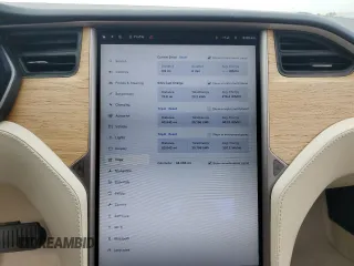 2018 Tesla Model S 75D z VIN 5YJSA1E25JF282919, wystawiony jako Copart lot #60255745 z przebiegiem 94 066 mil mil oraz Szkoda całkowita • Salvage title. Historia ofert i sprzedaży dostępna na DreamBid. Obrazek 9.