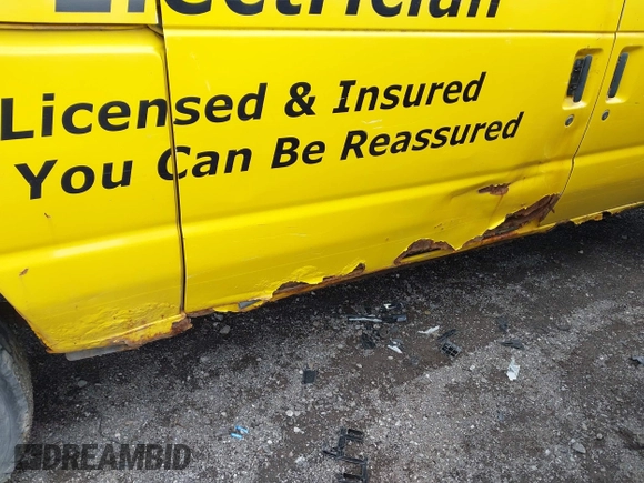 2006 Ford Econoline Cargo with VIN 1FTNE24W76HB25668, listed as a IAAI auction lot 42183528 with 225,468 mi miles and . Bid and sale history available at carsss.com. Image 6.