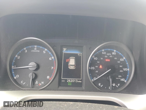 2017 Toyota RAV4 LE with VIN JTMZFREV3HJ121478, listed as a Copart auction lot 56215565 with 262,013 mi miles and Clean Title. Bid and sale history available at DreamBid. Image 9.