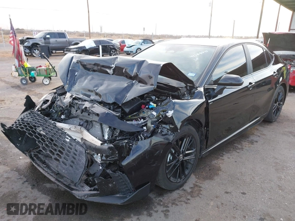 2025 Toyota Camry LE z VIN 4T1DAACK5SU523507, wystawiony jako IAAI lot #41389041 z przebiegiem 5 027 mil mil oraz . Historia ofert i sprzedaży dostępna na DreamBid. Obrazek 17.