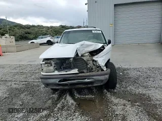 1997 Ford Explorer XLT with VIN 1FMDU35P0VZA19790, listed as a Copart auction lot 56766165 with 278,955 mi miles and Salvage title. Bid and sale history available at DreamBid. Image 14.