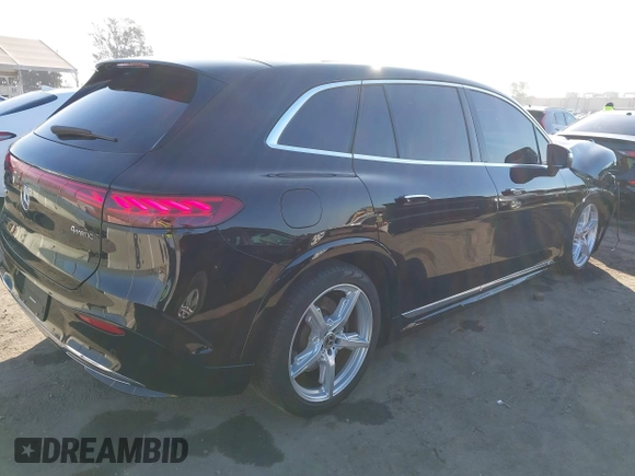 2023 Mercedes-Benz EQS 580 z VIN 4JGDM4EB8PA014008, wystawiony jako IAAI lot #41152975 z przebiegiem 41 292 mil mil oraz . Historia ofert i sprzedaży dostępna na DreamBid. Obrazek 4.