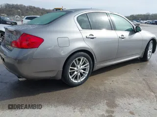 2008 Infiniti G35 Sedan x with VIN JNKBV61F98M260903, listed as a IAAI auction lot 41866181 with 251,557 mi miles. Bid and sale history available at carsss.com. Image 4.