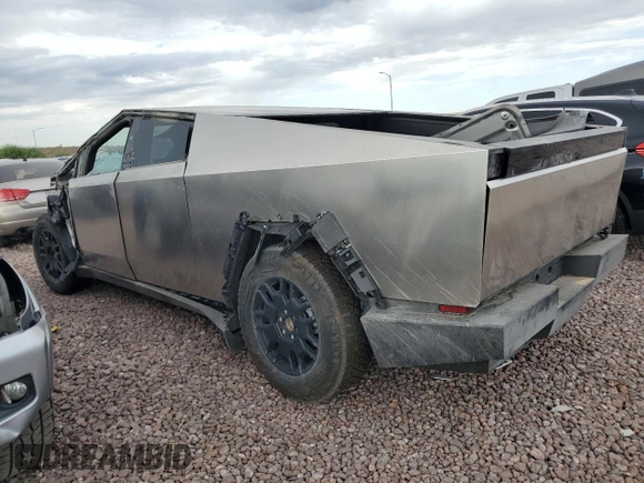 2024 Tesla Cybertruck z VIN 7G2CEHED5RA012436, wystawiony jako Copart lot #69229204 z przebiegiem 22 mil mil oraz Szkody całkowita. Historia ofert i sprzedaży dostępna na DreamBid. Obrazek 2.
