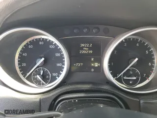 2011 Mercedes-Benz GL-Class GL 450 with VIN 4JGBF7BE2BA748752, listed as a Copart auction lot 49636345 with 220,219 mi miles and Clean Title. Bid and sale history available at carsss.com. Image 9.
