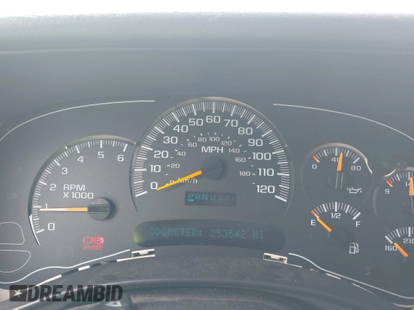 2005 Chevrolet Suburban LT z VIN 3GNEC16Z05G221875, wystawiony jako IAAI lot #41723132 z przebiegiem 253 542 mil mil oraz . Historia ofert i sprzedaży dostępna na DreamBid. Obrazek 7.