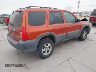 2006 Mazda Tribute i with VIN 4F2YZ02Z96KM08546, listed as a IAAI auction lot 41554299 with Not Provided miles and . Bid and sale history available at carsss.com. Image 4.