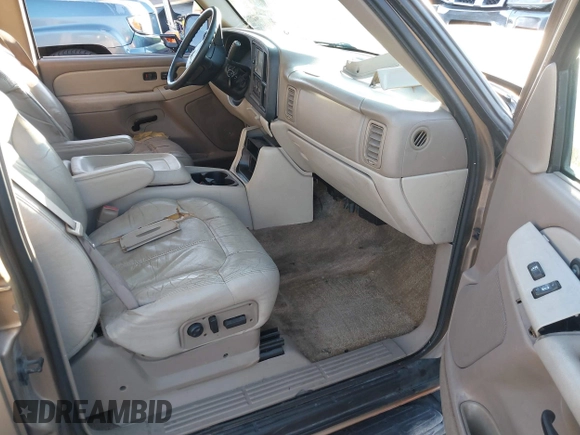 2001 Chevrolet Tahoe LT with VIN 1GNEK13TX1J132956, listed as a IAAI auction lot 41384620 with Not Provided miles. Bid and sale history available at carsss.com. Image 5.