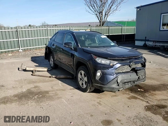 2019 Toyota RAV4 XLE with VIN 2T3P1RFV5KW055822, listed as a Copart auction lot 48483075 with 60,619 mi miles and Salvage Title. Bid and sale history available at DreamBid. Image 10.
