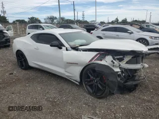 2018 Chevrolet Camaro 2LT with VIN 1G1FD1RX0J0191045, listed as a Copart auction lot 40520734 with 0 mi miles. Bid and sale history available at carsss.com. Image 4.