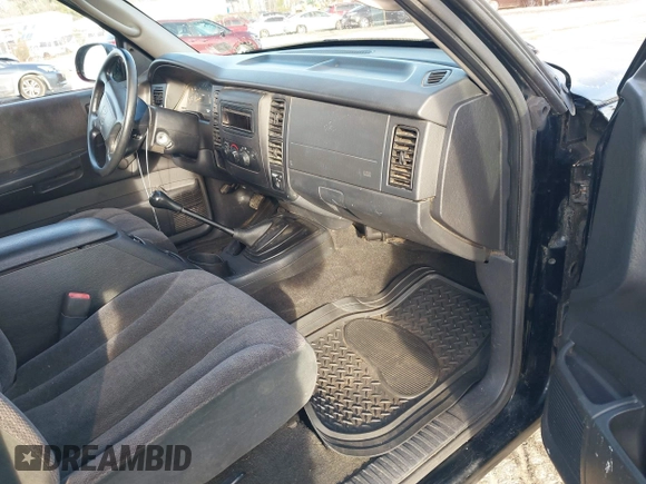 2001 Dodge Dakota with VIN 1B7FL26P01S344323, listed as a IAAI auction lot 41494859 with 1 mi miles. Bid and sale history available at carsss.com. Image 5.