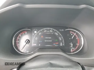2024 Toyota RAV4 XLE with VIN 2T3P1RFV2RW476939, listed as a Copart auction lot 51806595 with 5,262 mi miles and Salvage Title. Bid and sale history available at DreamBid. Image 9.