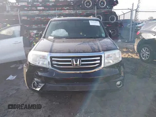 2015 Honda Pilot Touring with VIN 5FNYF3H94FB014659, listed as a IAAI auction lot 41474827 with 109,531 mi miles. Bid and sale history available at carsss.com. Image 12.