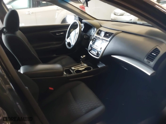 2018 Nissan Altima 2.5 SV with VIN 1N4AL3AP4JC235970, listed as a IAAI auction lot 41636924 with 78,585 mi miles. Bid and sale history available at carsss.com. Image 5.