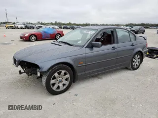 2000 BMW 3 Series 323i with VIN WBAAM3349YKC69025, listed as a Copart auction lot 88086765 with 107,322 mi miles and Salvage Title. Bid and sale history available at carsss.com. Image 1.