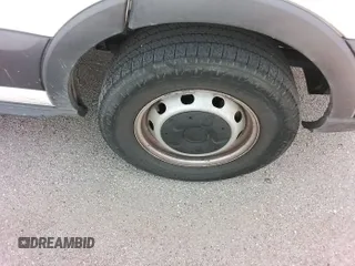 2018 Ford Transit с VIN 1FTYE1YM4JKB39832, выставлен на аукционе IAAI как лот 42558232 с пробегом 208 800 миль миль и . История ставок и продаж доступна на DreamBid. Изображение 6.