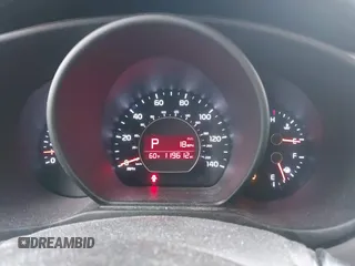 2015 Kia Soul z VIN KNDJN2A29F7763328, wystawiony jako IAAI lot #42151996 z przebiegiem 119 612 mil mil oraz . Historia ofert i sprzedaży dostępna na DreamBid. Obrazek 7.