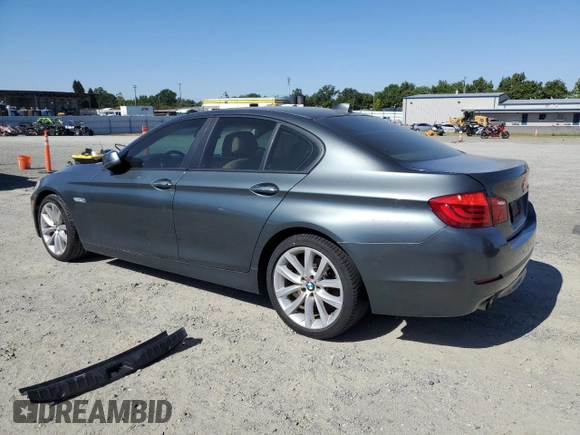 2011 BMW 5 Series 535i z VIN WBAFR7C55BC807077, wystawiony jako Copart lot #55354805 z przebiegiem Nie podano mil oraz Szkody całkowita. Historia ofert i sprzedaży dostępna na DreamBid. Obrazek 2.