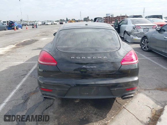 2015 Porsche Panamera 4 с VIN WP0AA2A75FL003203, выставлен на аукционе IAAI как лот 41080482 с пробегом 91 124 миль миль и . История ставок и продаж доступна на DreamBid. Изображение 17.