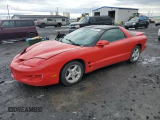 1998 Pontiac Firebird Firebird z VIN 2G2FS22K9W2219551, wystawiony jako Copart lot #81486944 z przebiegiem 225 996 mil mil oraz Szkoda całkowita • Salvage title. Historia ofert i sprzedaży dostępna na DreamBid. Obrazek 1.