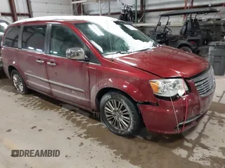 2011 Chrysler Town & Country Limited with VIN 2A4RR6DG6BR610723, listed as a IAAI auction lot 41618665 with 165,993 mi miles. Bid and sale history available at carsss.com. Image 1.