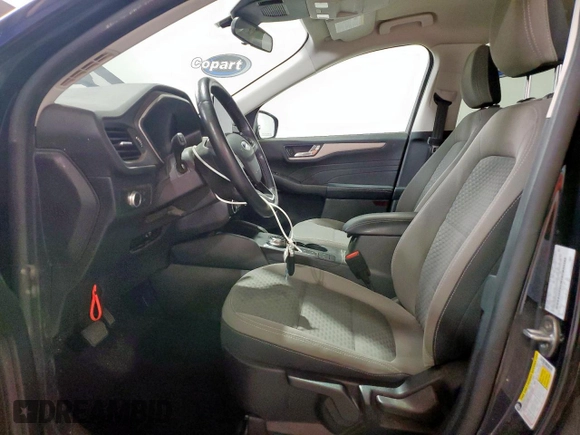 2021 Ford Escape SE z VIN 1FMCU0G67MUA73517, wystawiony jako Copart lot #58307575 z przebiegiem 122 216 mil mil oraz Czysty tytuł • Clean title. Historia ofert i sprzedaży dostępna na DreamBid. Obrazek 7.