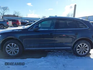 2014 Audi Q5 Premium Plus with VIN WA1LFAFP9EA115682, listed as a IAAI auction lot 41260091 with 145,744 mi miles. Bid and sale history available at carsss.com. Image 13.