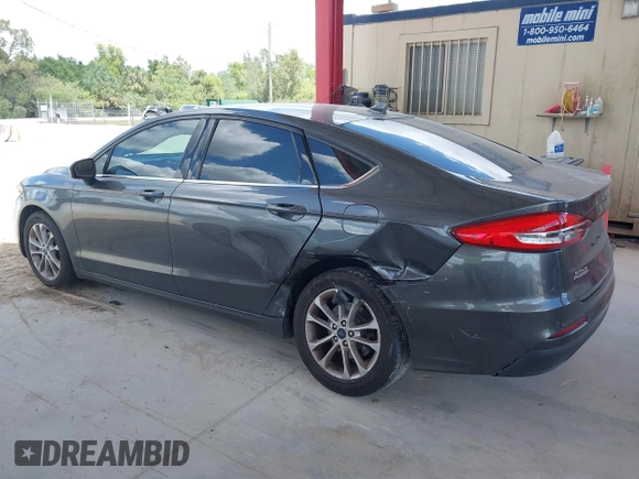 2019 Ford Fusion SE with VIN 3FA6P0HDXKR162353, listed as a IAAI auction lot 41970142 with 90,411 mi miles. Bid and sale history available at carsss.com. Image 15.
