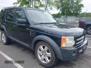 2005 Land Rover LR3 SE with VIN SALAE25455A334953, listed as a IAAI auction lot 42364567 with 117,450 mi miles and . Bid and sale history available at DreamBid. Image 1.