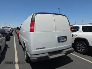 2022 Chevrolet Express Cargo with VIN 1GCWGAFP2N1261356, listed as a IAAI auction lot 42670346 with 63,269 mi miles and . Bid and sale history available at DreamBid. Image 2.