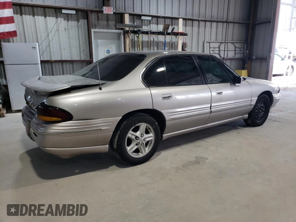 1998 Pontiac Bonneville SE z VIN 1G2HX52K6WH213866, wystawiony jako Copart lot #58358105 z przebiegiem 180 993 mil mil oraz Szkoda całkowita • Salvage title. Historia ofert i sprzedaży dostępna na DreamBid. Obrazek 3.