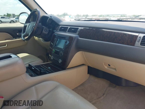2009 GMC Yukon Denali z VIN 1GKFK03239R171047, wystawiony jako IAAI lot #42249148 z przebiegiem 148 244 mil mil oraz . Historia ofert i sprzedaży dostępna na DreamBid. Obrazek 5.