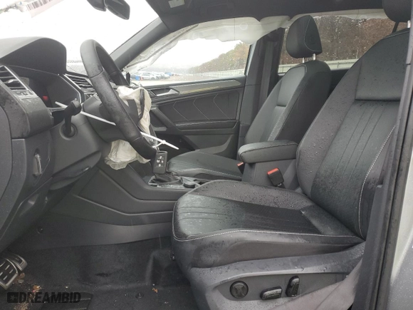2024 Volkswagen Tiguan SE R-Line Black with VIN 3VV8B7AX5RM059395, listed as a Copart auction lot 47109115 with 5,652 mi miles and Salvage Title. Bid and sale history available at carsss.com. Image 7.