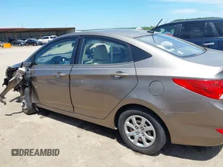 2012 Hyundai Accent GLS z VIN KMHCT4AE1CU186212, wystawiony jako IAAI lot #42247043 z przebiegiem 140 287 mil mil oraz . Historia ofert i sprzedaży dostępna na DreamBid. Obrazek 14.